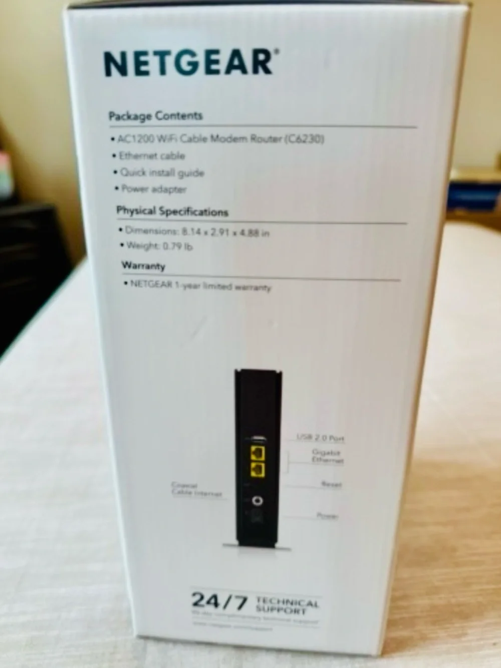 NETGEAR AC1200 WiFi Cable Modem Router - Picture 2 of 6
